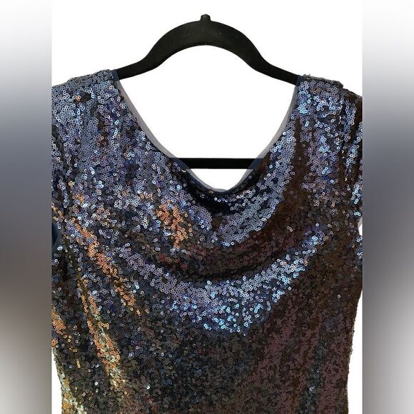 EUC TFNC Tall Sequin Cap Sleeve Midi Dress in navy - Picture 8 of 9